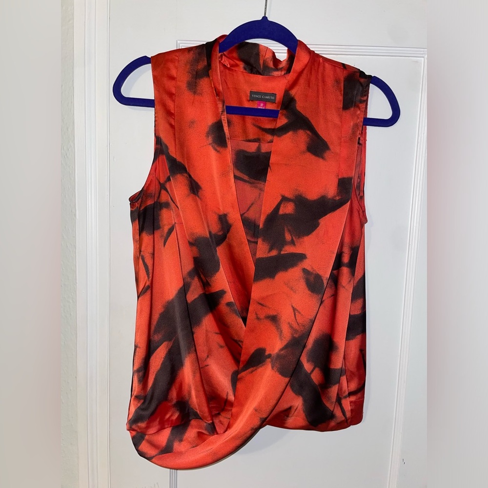 Vince Camuto Size M Sleeveless Top